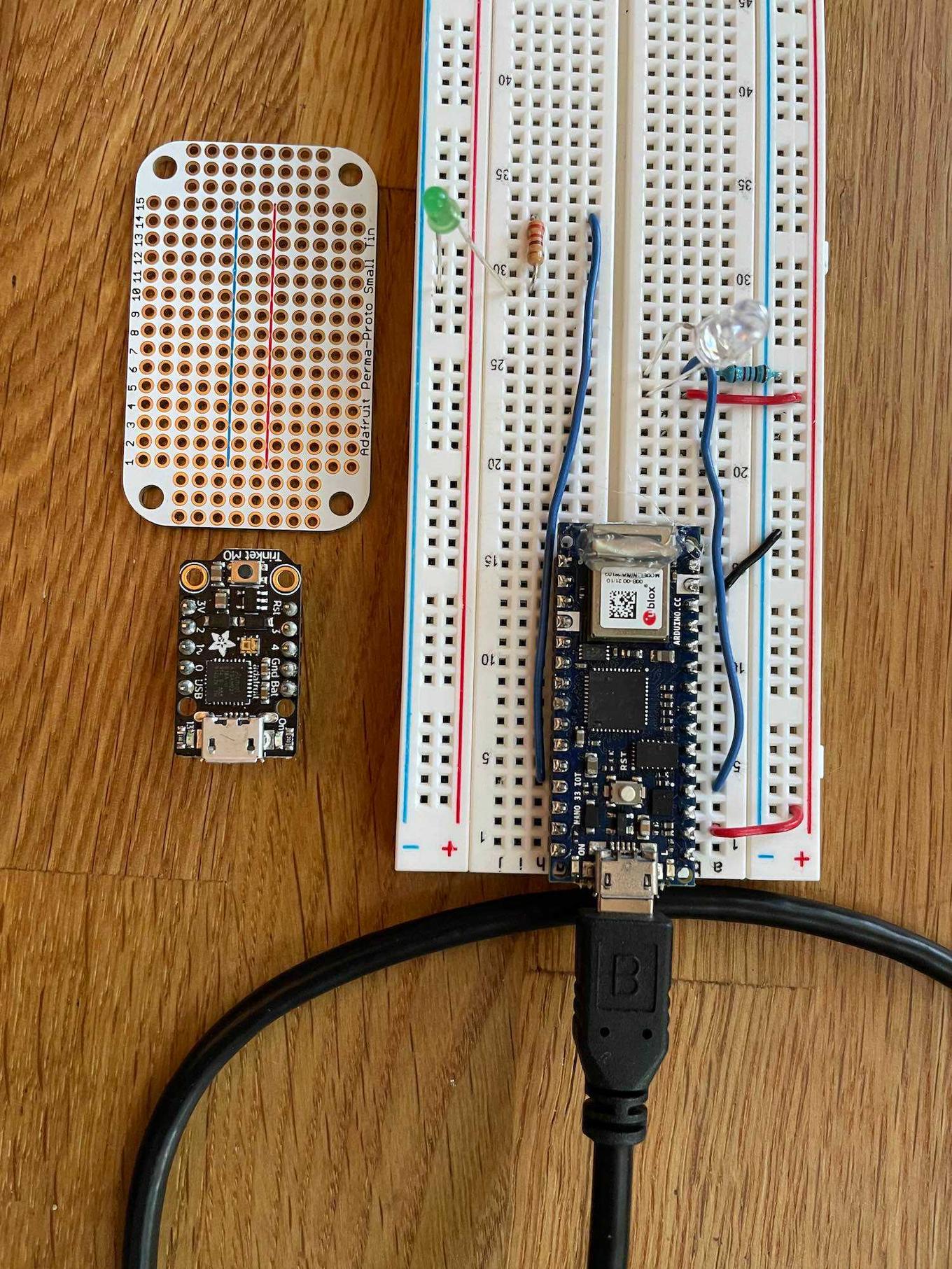 Breadboard vs Trinket M0